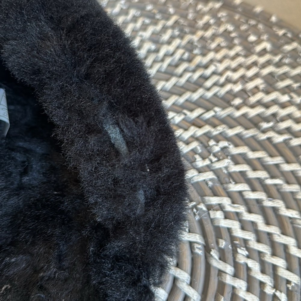 UGG Coquette Slippers. Size 8. Used - Good Condition! - Picture 5 of 5